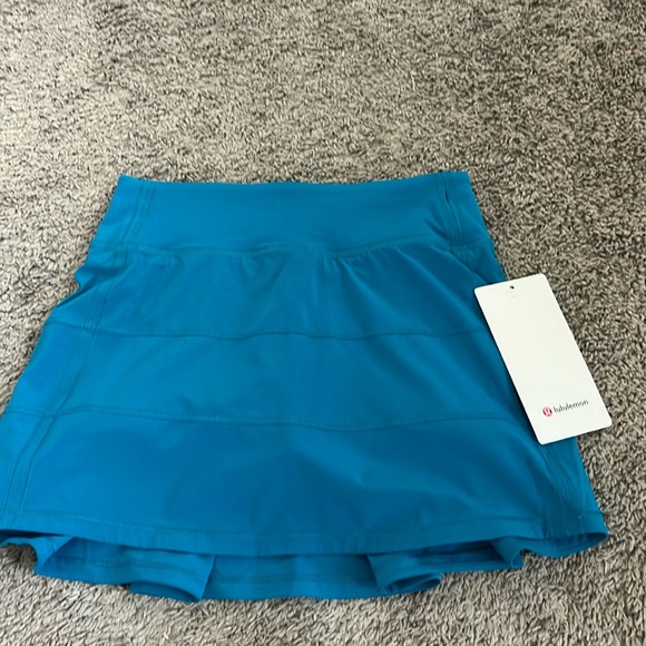 NWT- Lululemon Pace Rval Skirt - Picture 1 of 4